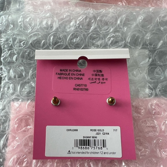 Kate spade Bow earrings and bangle bracelet - Picture 5 of 9